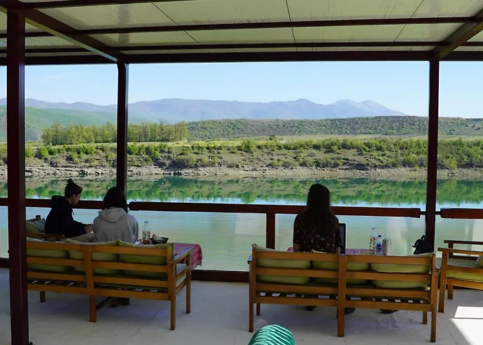 民宿 Superpanorama Kukes